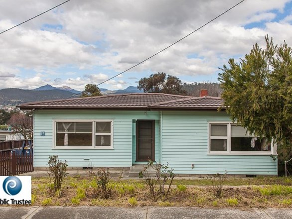 19 Southview Crescent, New Norfolk TAS 7140