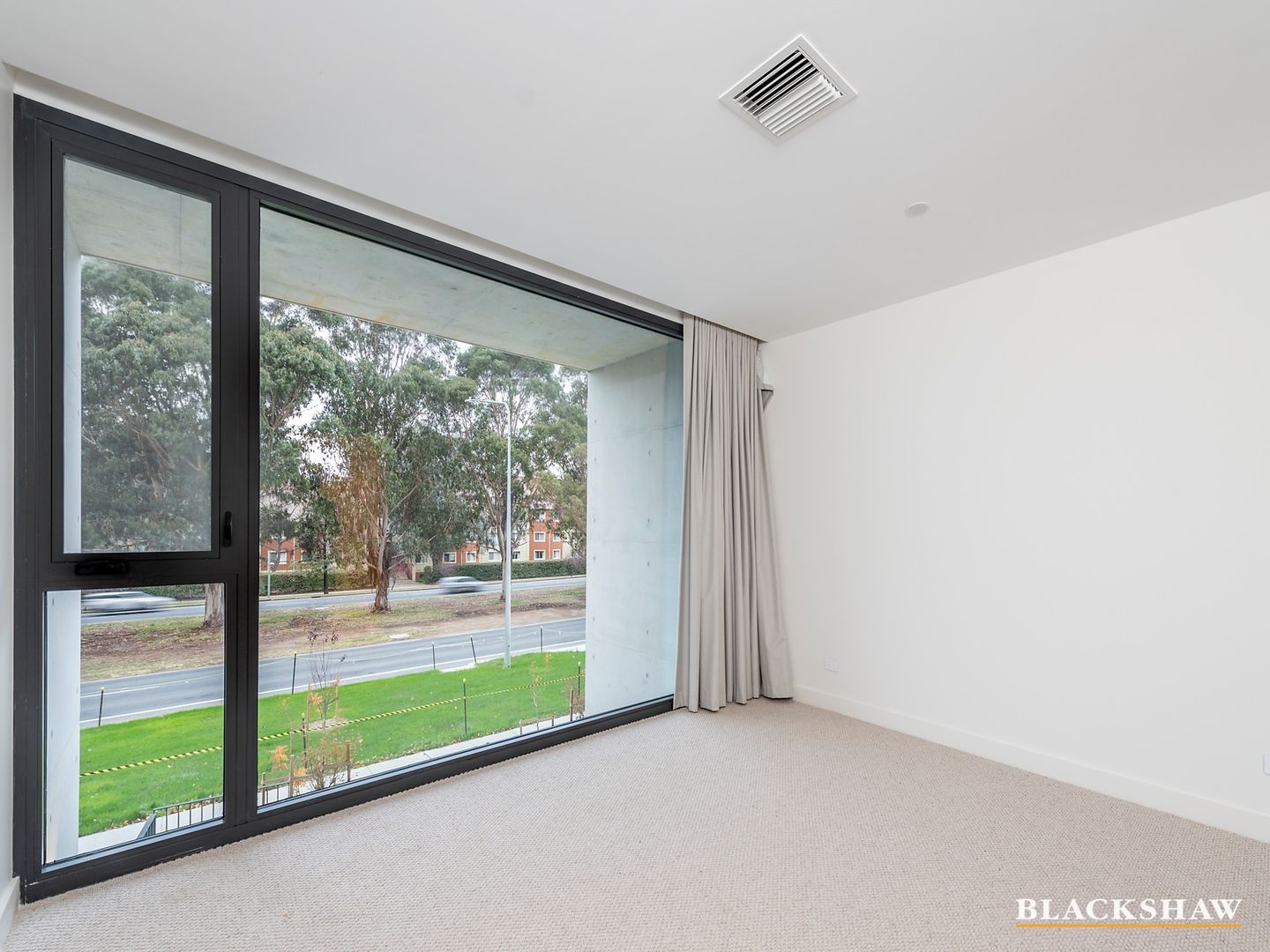 4/22 Canberra Avenue, Forrest ACT 2603, Image 1