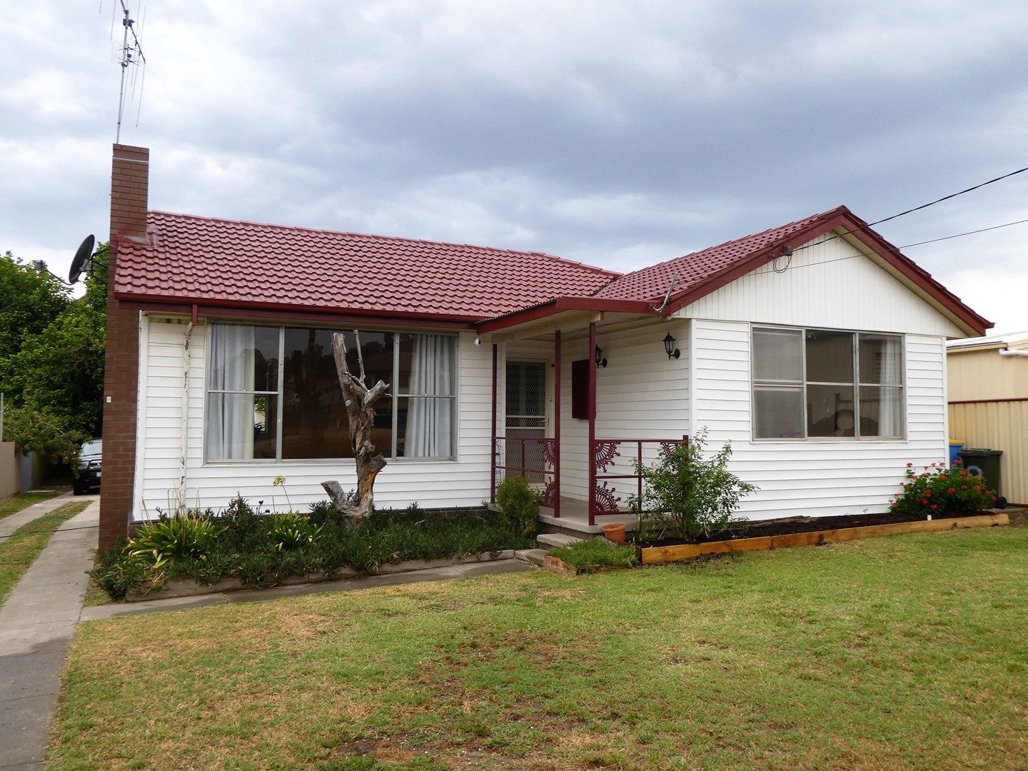 8 Sinclair Cres, Seymour VIC 3660, Image 0