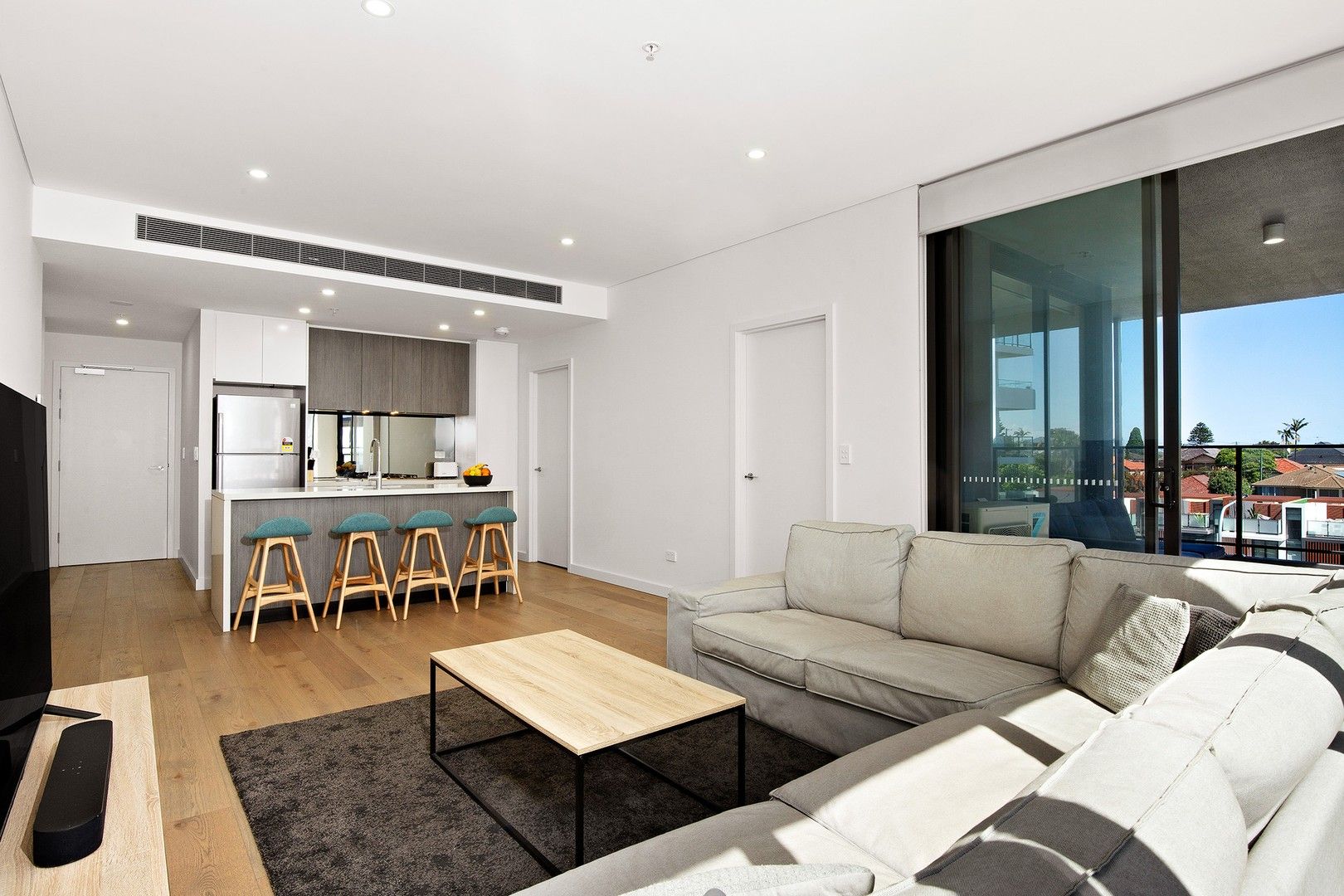 2 bedrooms Apartment / Unit / Flat in 406/11 Garrigarrang Avenue KOGARAH NSW, 2217