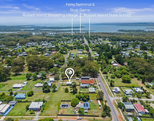8 Mountain View Crescent, Russell Island QLD 4184
