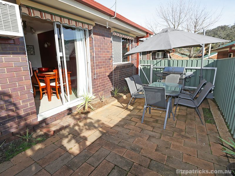 2/38 Kilpatrick Street, Kooringal NSW 2650, Image 1