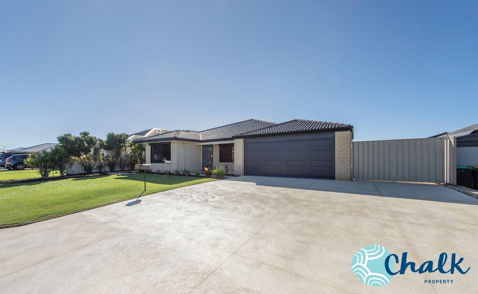 4 bedrooms House in 16 Gantheaume Parade SECRET HARBOUR WA, 6173