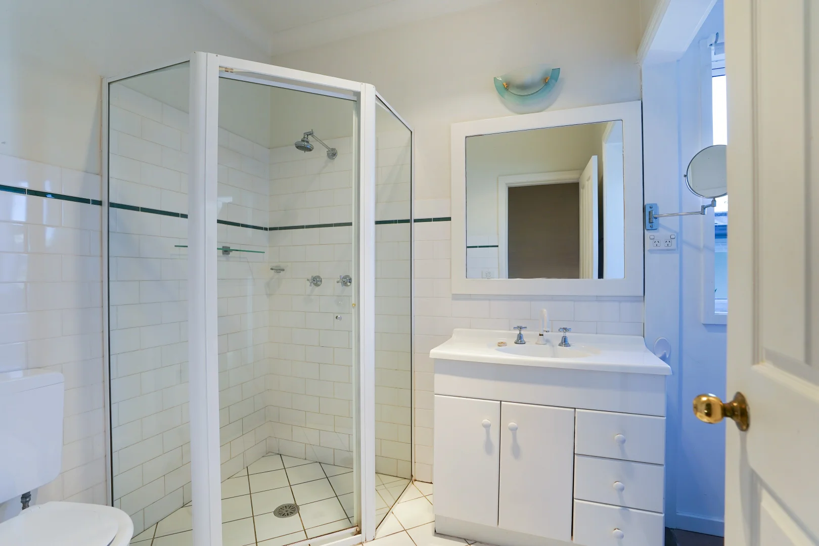 Additional image 13 of 26 Griffin Road, North Curl Curl NSW 2099