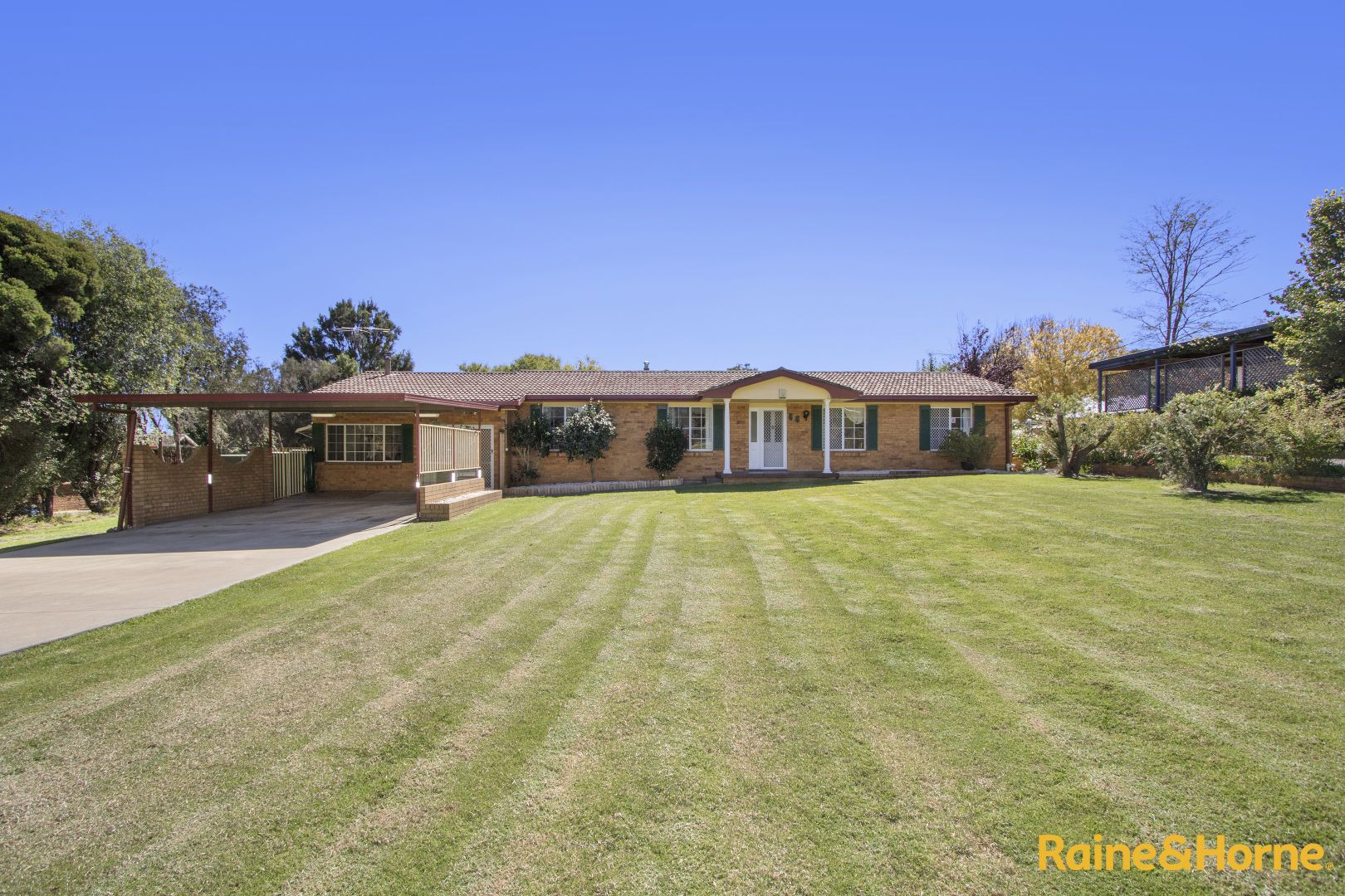 66 Heron Street, Glen Innes NSW 2370