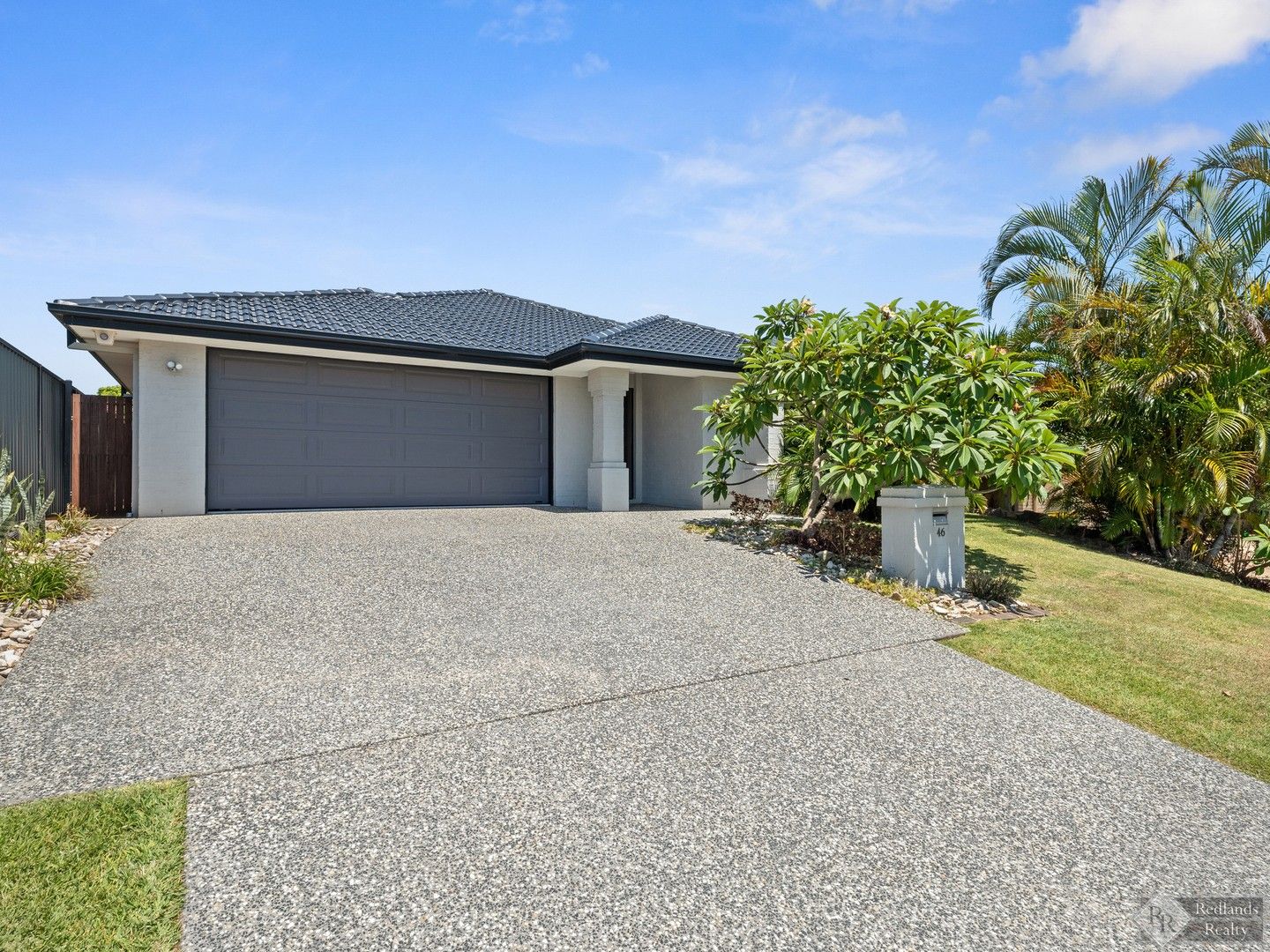5 bedrooms House in 46 Ribonwood Street THORNLANDS QLD, 4164