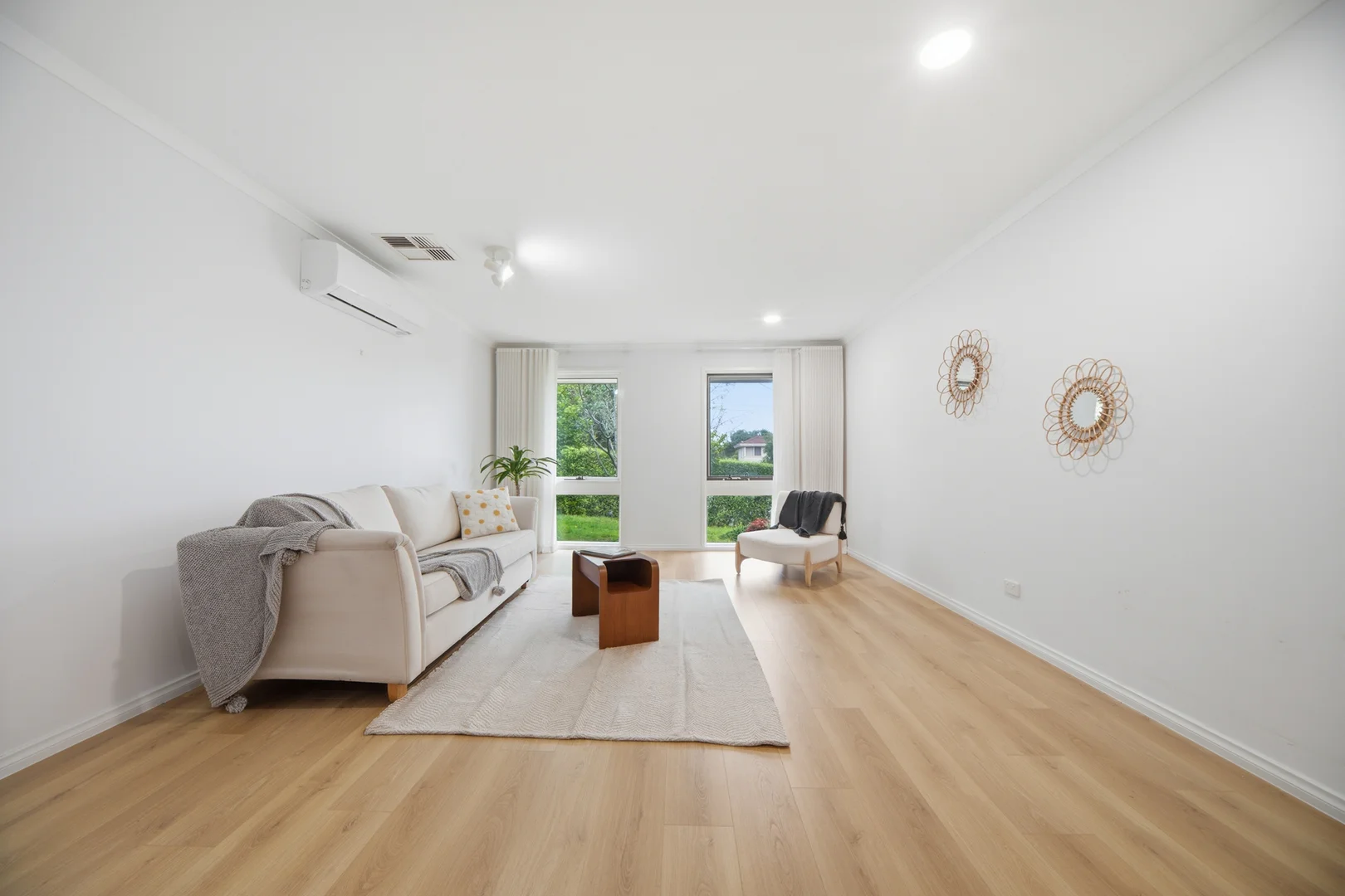 Additional image 2 of 33 Warralong Avenue, Greensborough VIC 3088