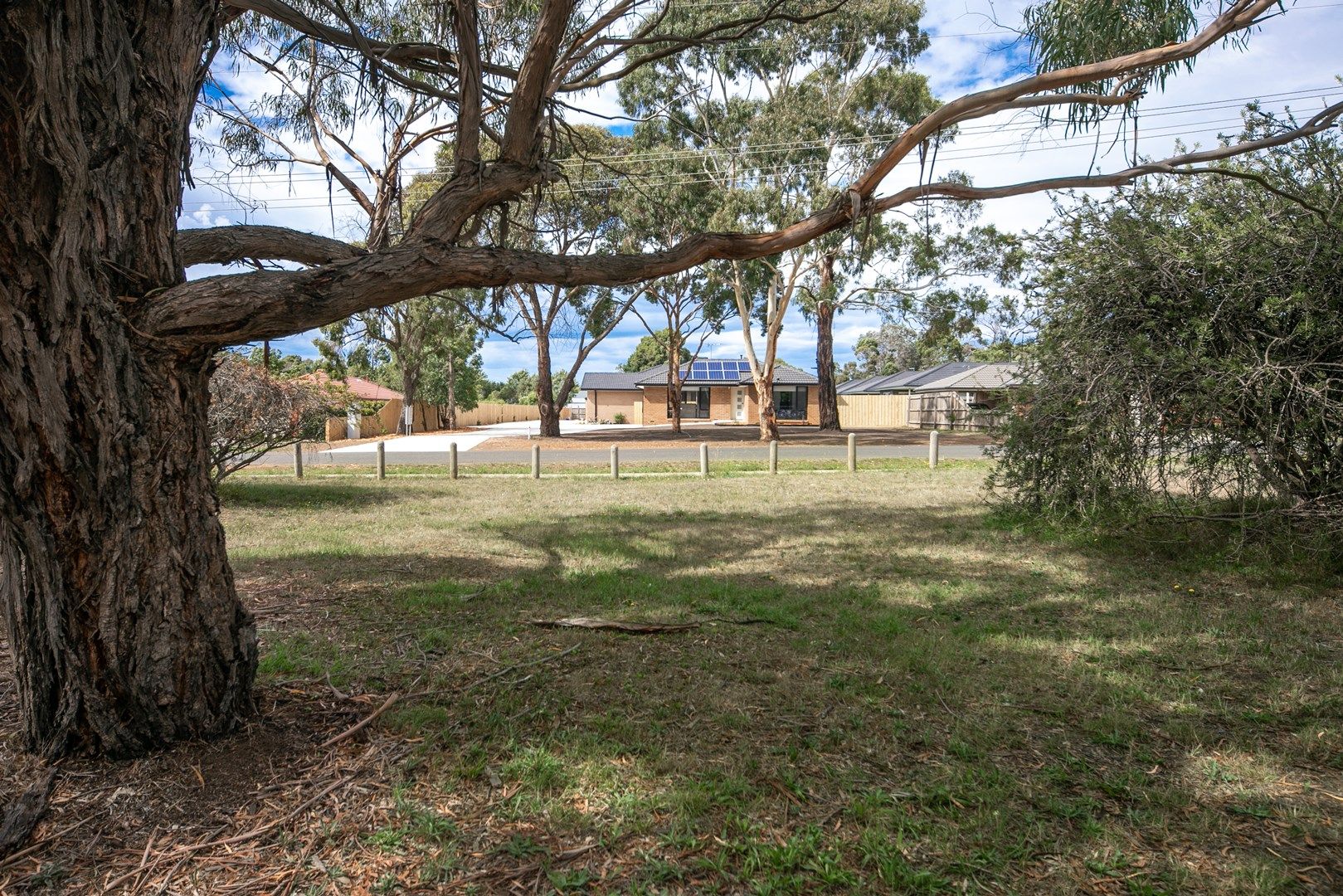 Unit 2/17 Regan Drive, Romsey VIC 3434, Image 2