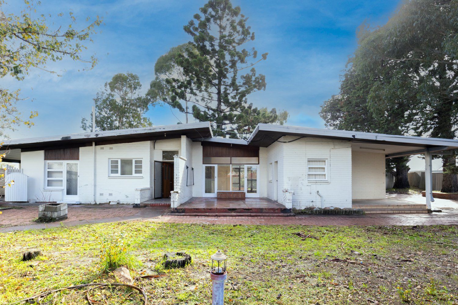 3 bedrooms House in 4 Elgon Hill WILLETTON WA, 6155