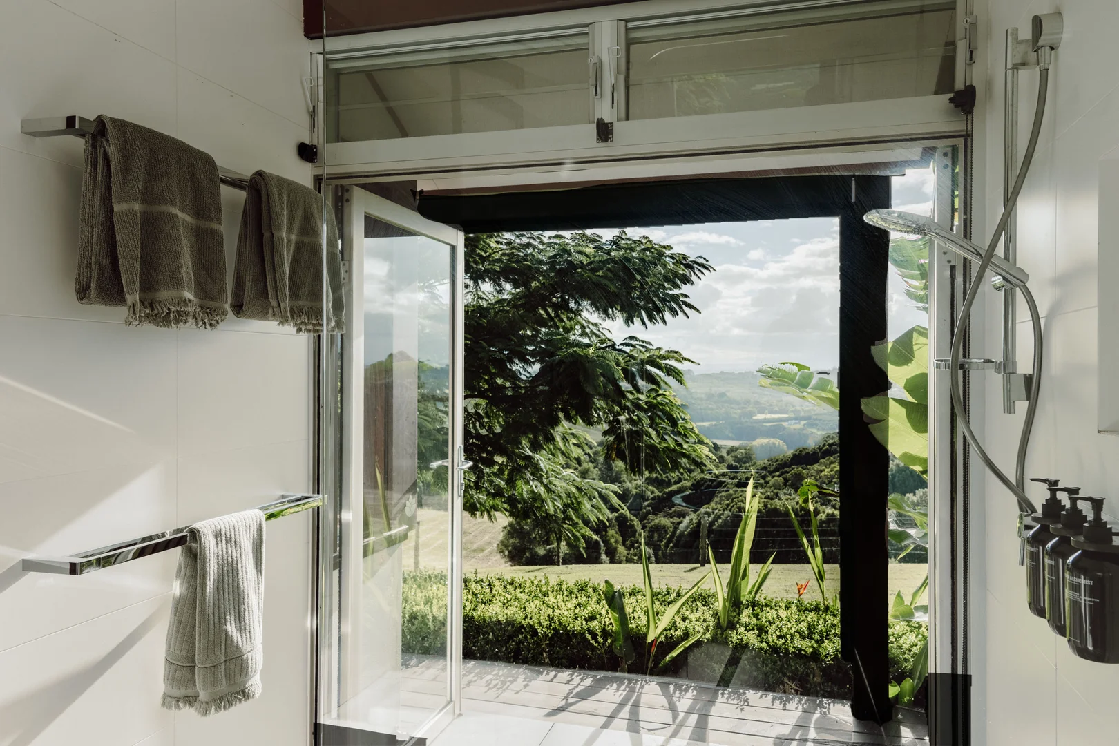 Additional image 20 of 587 Fernleigh Road, Fernleigh NSW 2479