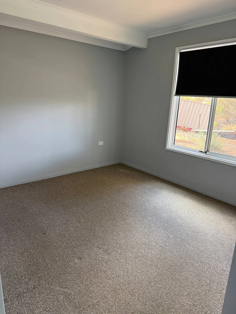 Additional image 13 of 33 Quandong St, Roxby Downs SA 5725