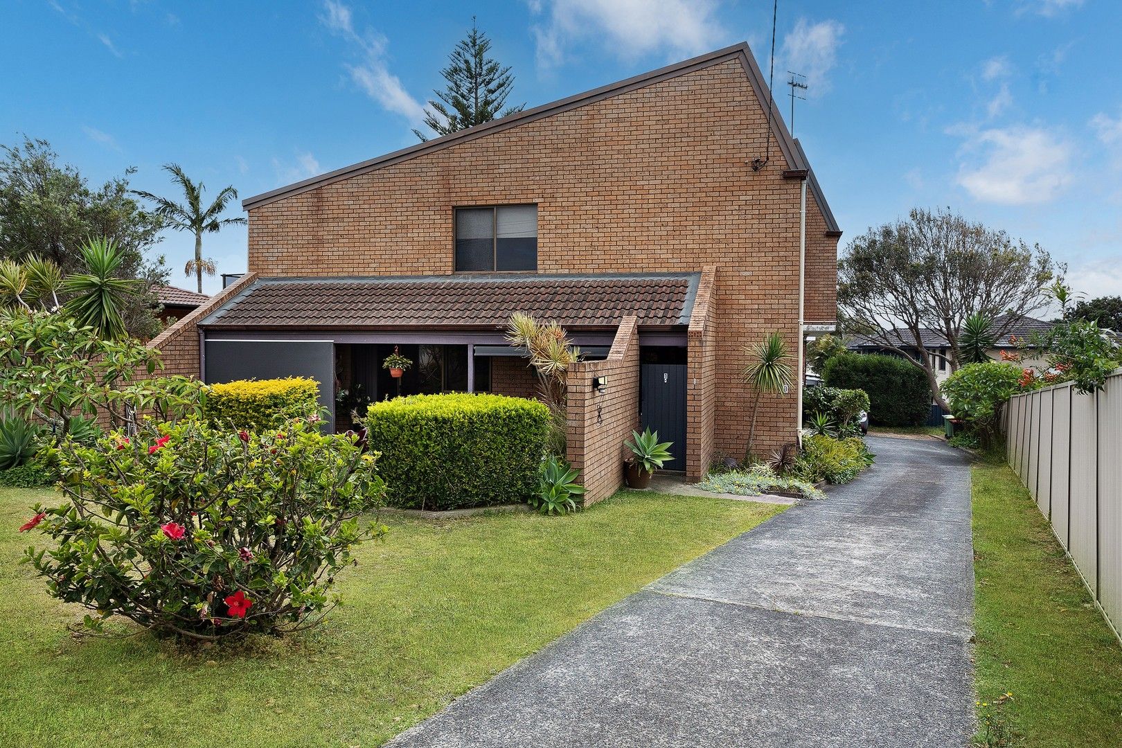 1/30 Warrigal Street, The Entrance NSW 2261, Image 1