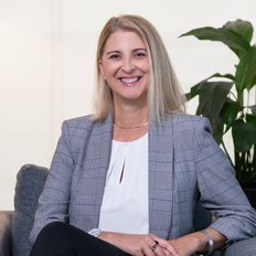 Louise Lipovac, Property manager