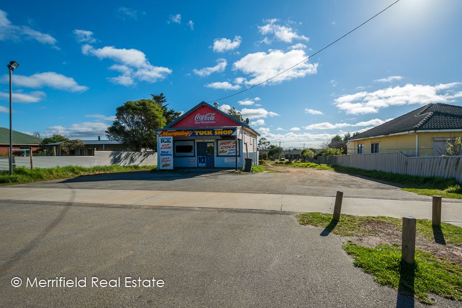 74 South Coast Highway, Orana WA 6330, Image 1