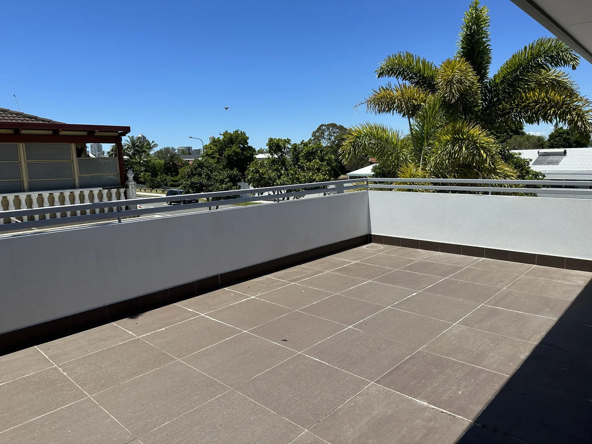 Additional image 5 of 2/83 Mountain View, Miami QLD 4220