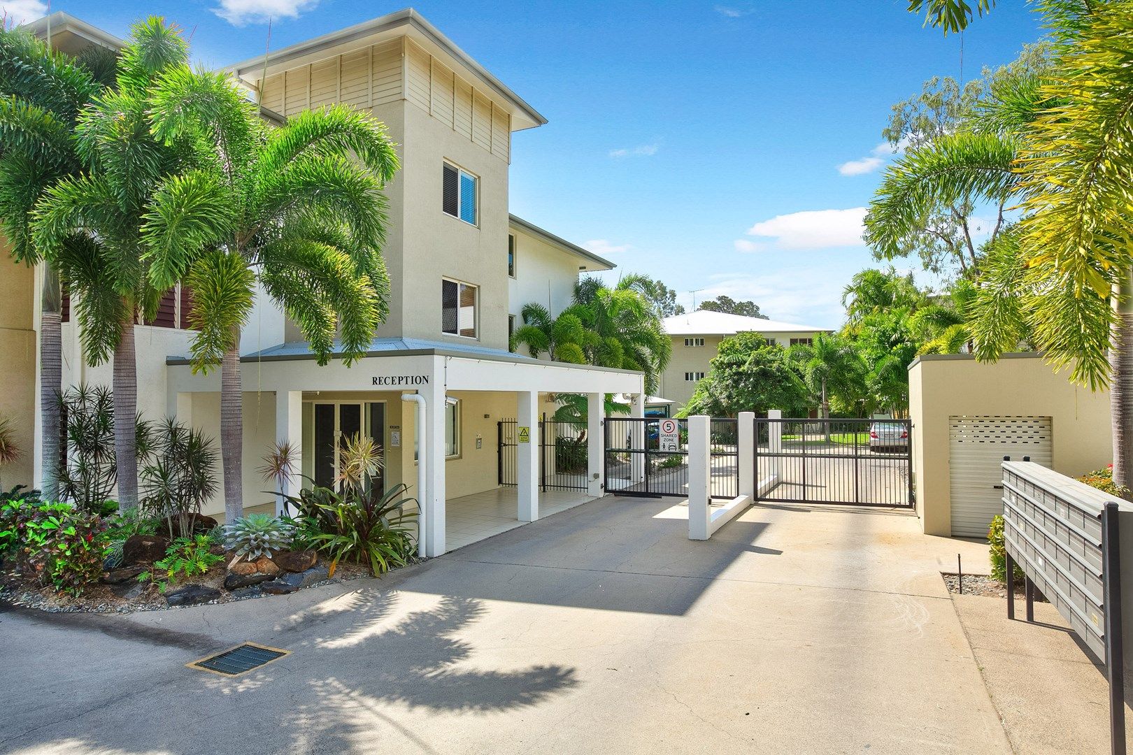 34/1804 Captain Cook Highway, Clifton Beach QLD 4879, Image 1