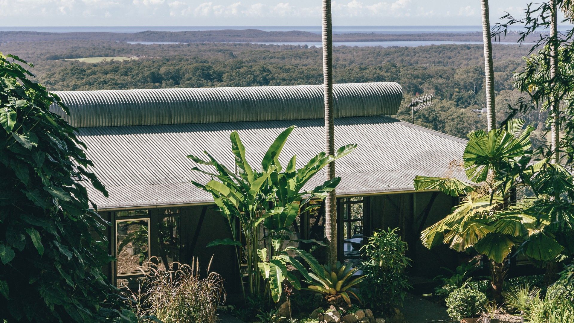 2 bedrooms House in 381 Duke Rd DOONAN QLD, 4562