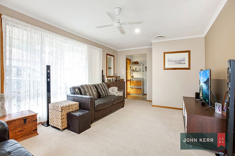 15 Crowe Court, Newborough VIC 3825, Image 1