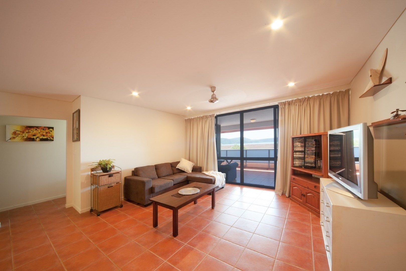 155/6 Eshelby Drive, Cannonvale QLD 4802, Image 2