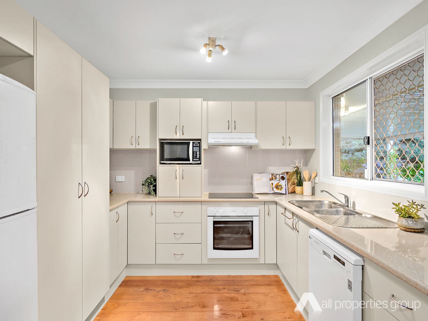 1 Carnea Place, Regents Park QLD 4118, Image 1