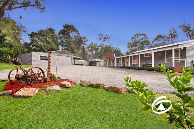 Picture of 32 View Hill Road, COCKATOO VIC 3781