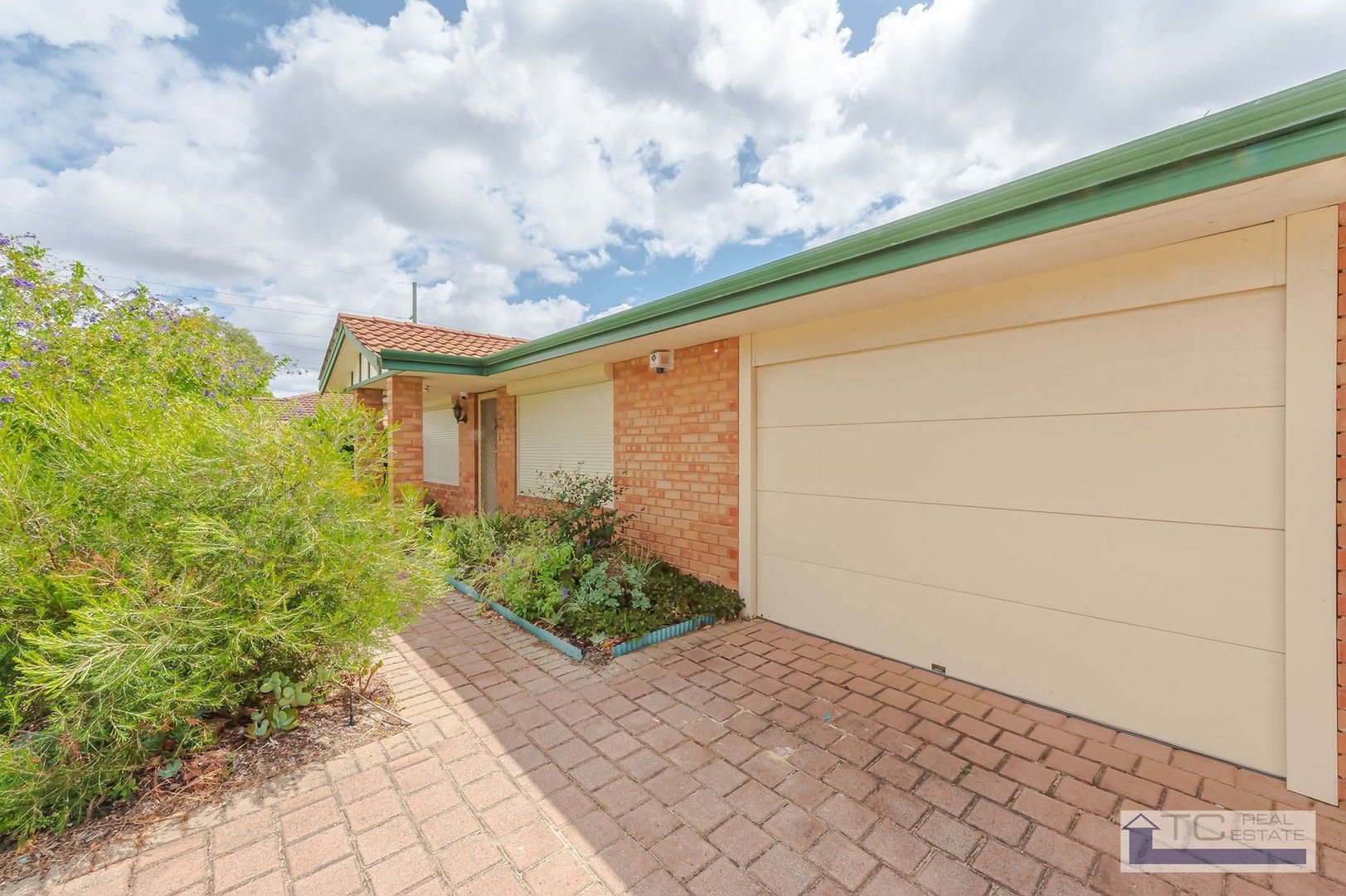 3 bedrooms House in 105 Pelican Parade BALLAJURA WA, 6066