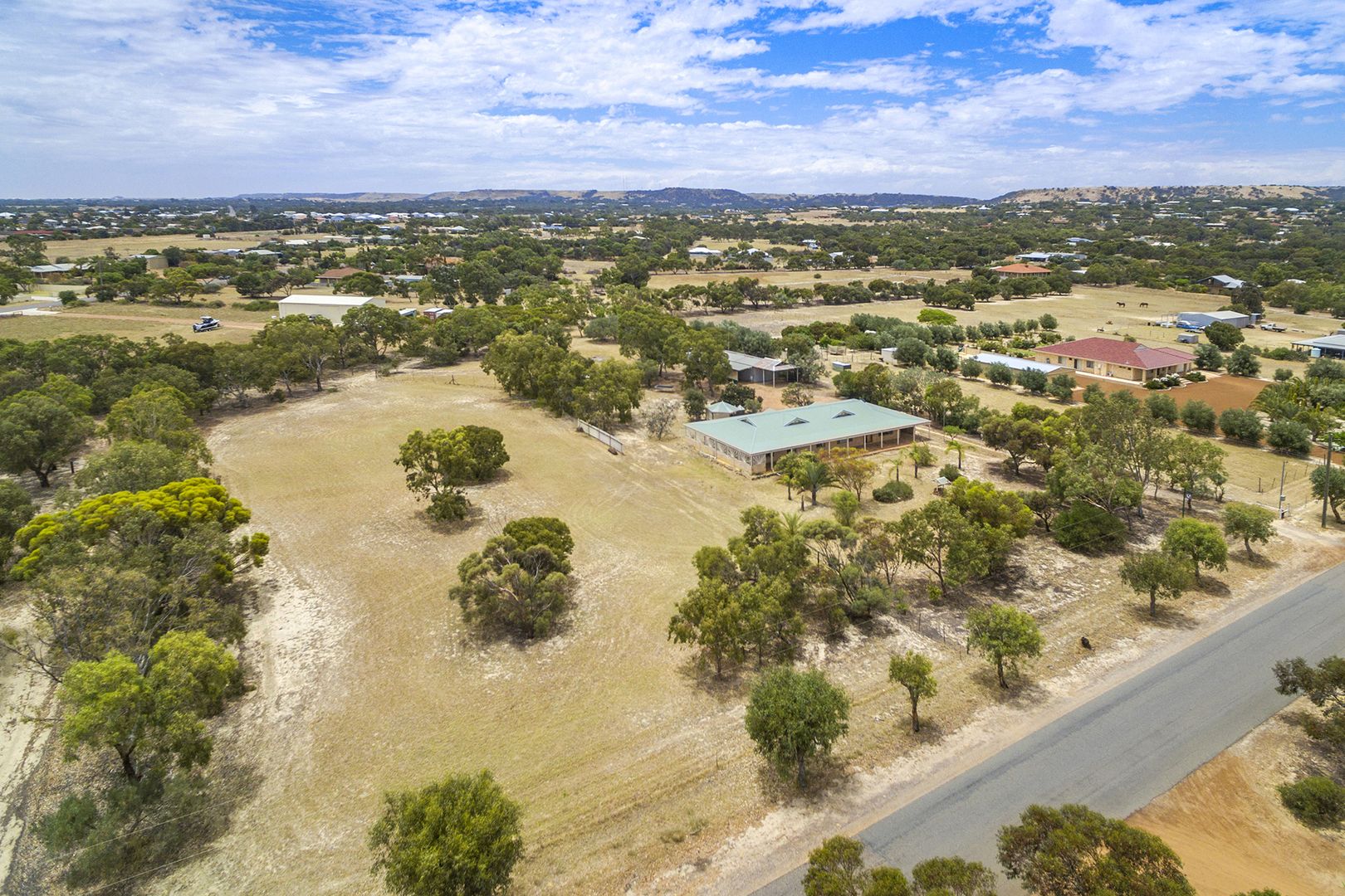 14 Forrester Road, Moresby WA 6530, Image 2
