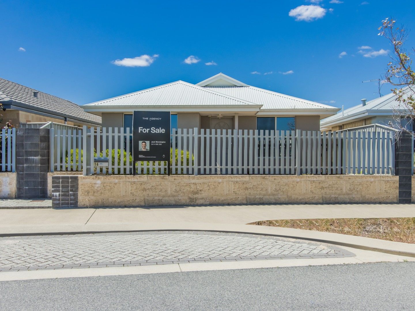 4 bedrooms House in 16 Mallina Crescent GOLDEN BAY WA, 6174