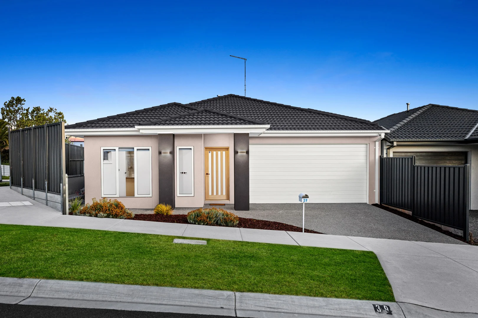 Additional image 2 of 39 Dangelo Avenue, Officer VIC 3809