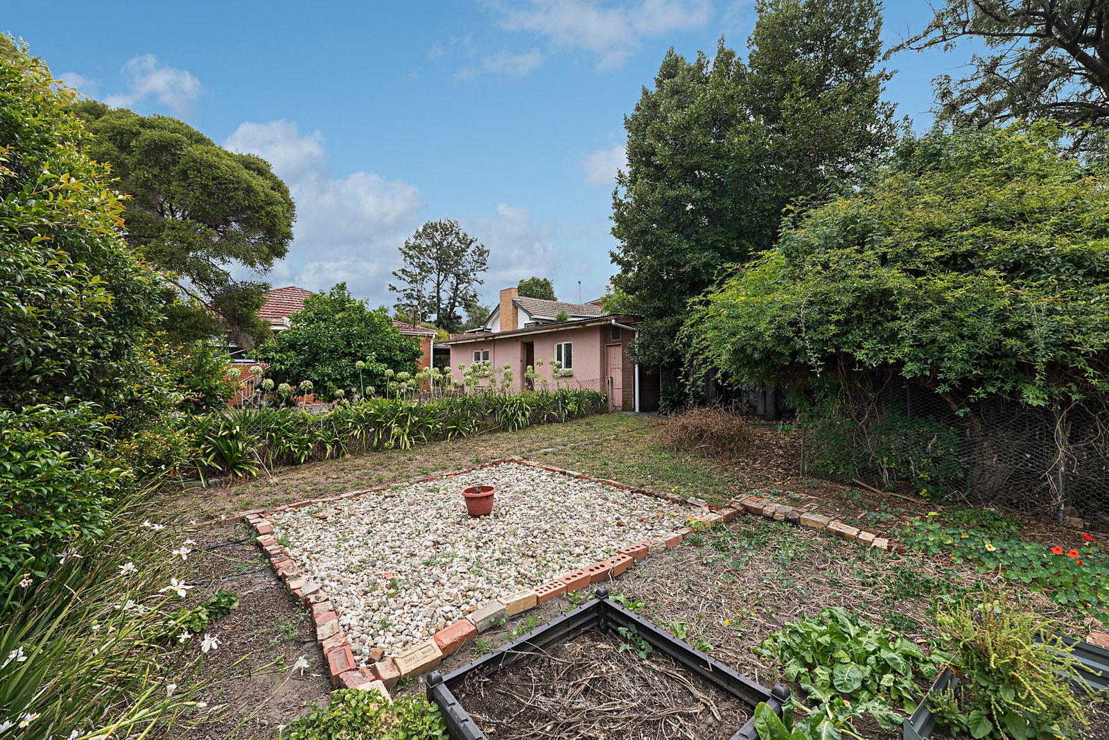 4 Xavier Street, Oak Park VIC 3046, Image 2