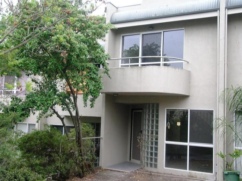 3 bedrooms Townhouse in 3/24 Coate Avenue FAIRFIELD VIC, 3078