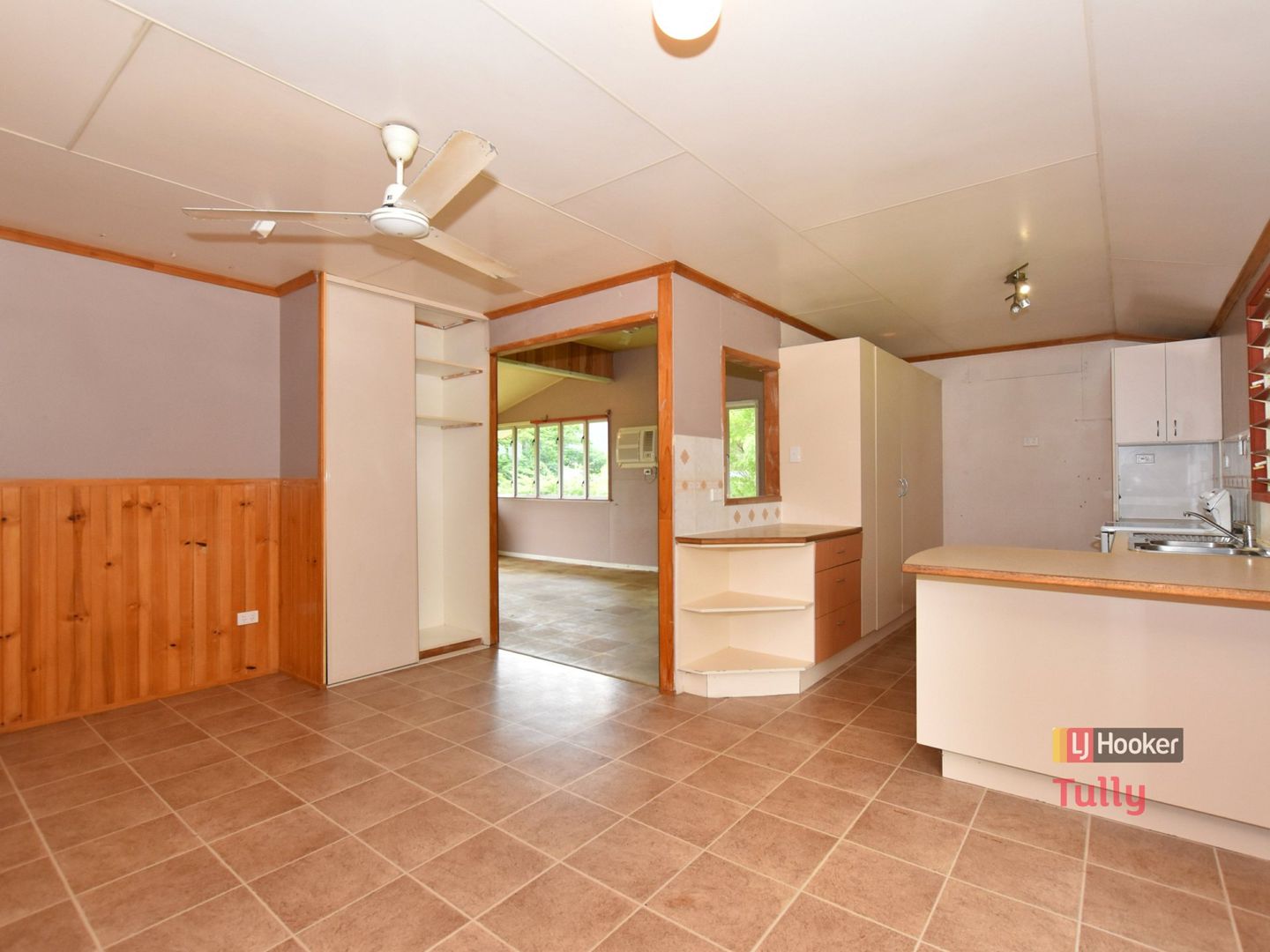 4 King Street, Tully QLD 4854, Image 1