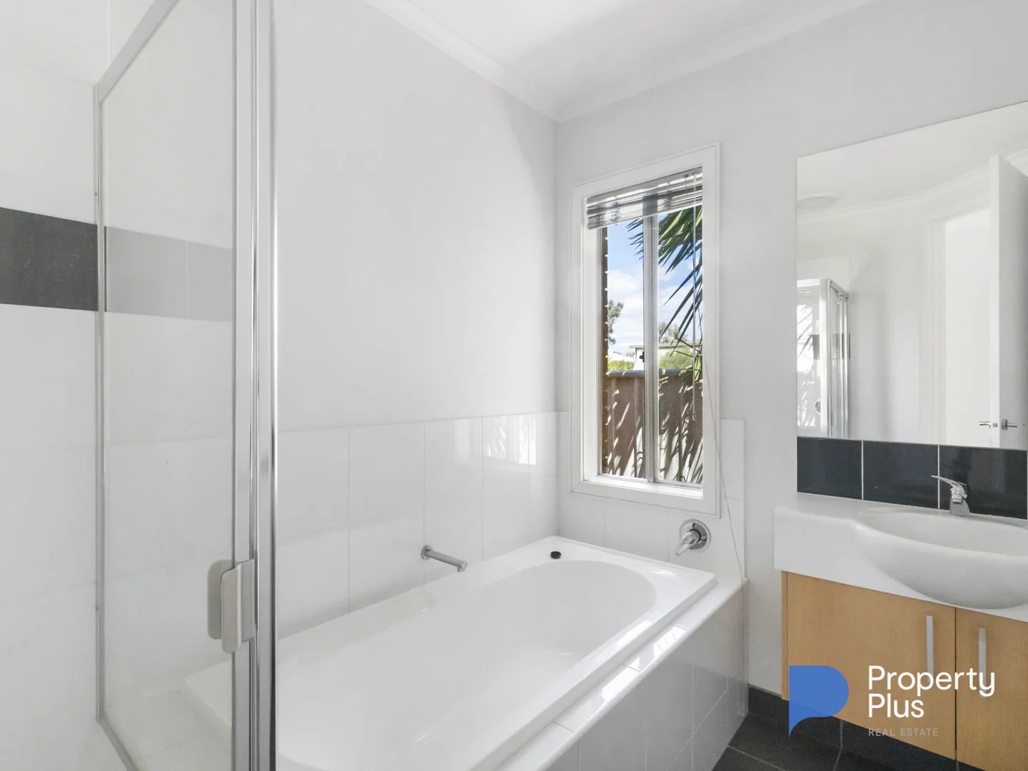 Additional image 9 of 1 Mannagum Drive, Epsom VIC 3551