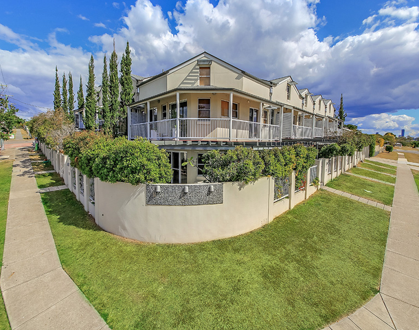 1/69 Molloy Road, Cannon Hill QLD 4170