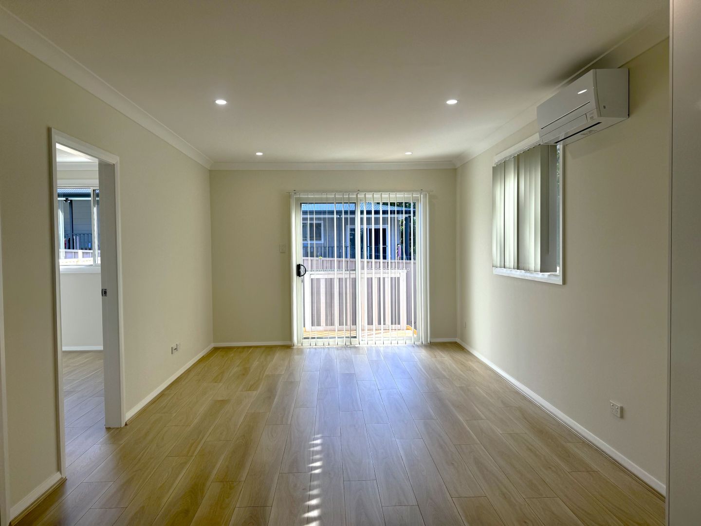 4A Robertson Avenue, Seven Hills NSW 2147 Apartment For Rent 550