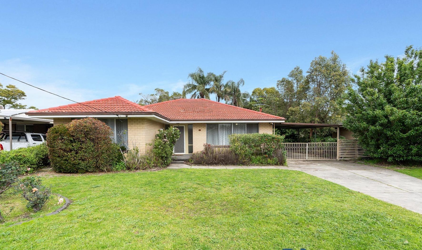 4 bedrooms House in 31 Sussex St FORRESTFIELD WA, 6058