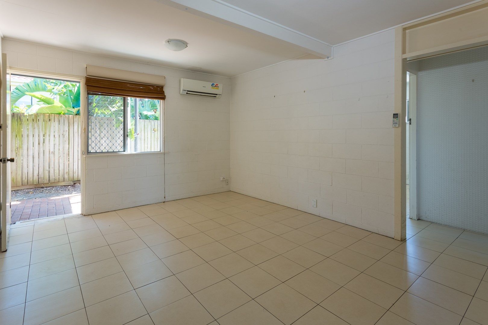 2 bedrooms Apartment / Unit / Flat in 3/54b Cremorne Road KEDRON QLD, 4031