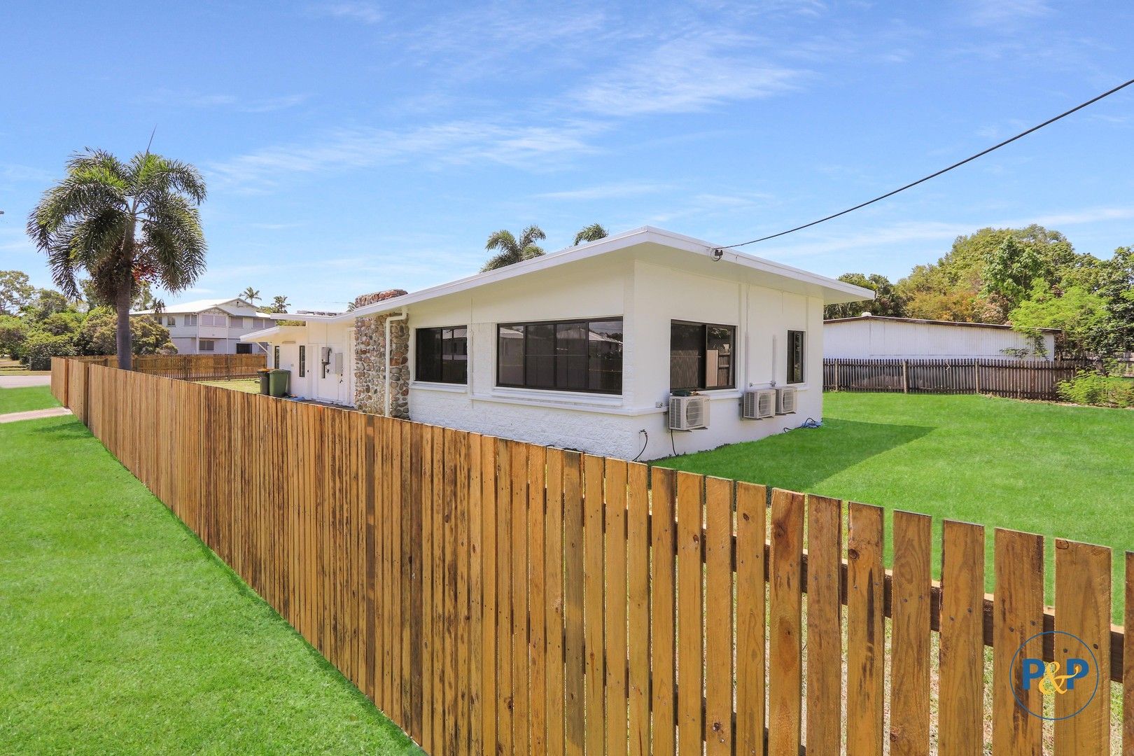 4 bedrooms House in 30 Mason Street CURRAJONG QLD, 4812
