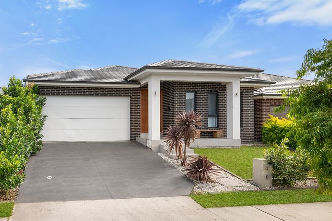 Picture of 43 Madden Street, ORAN PARK NSW 2570