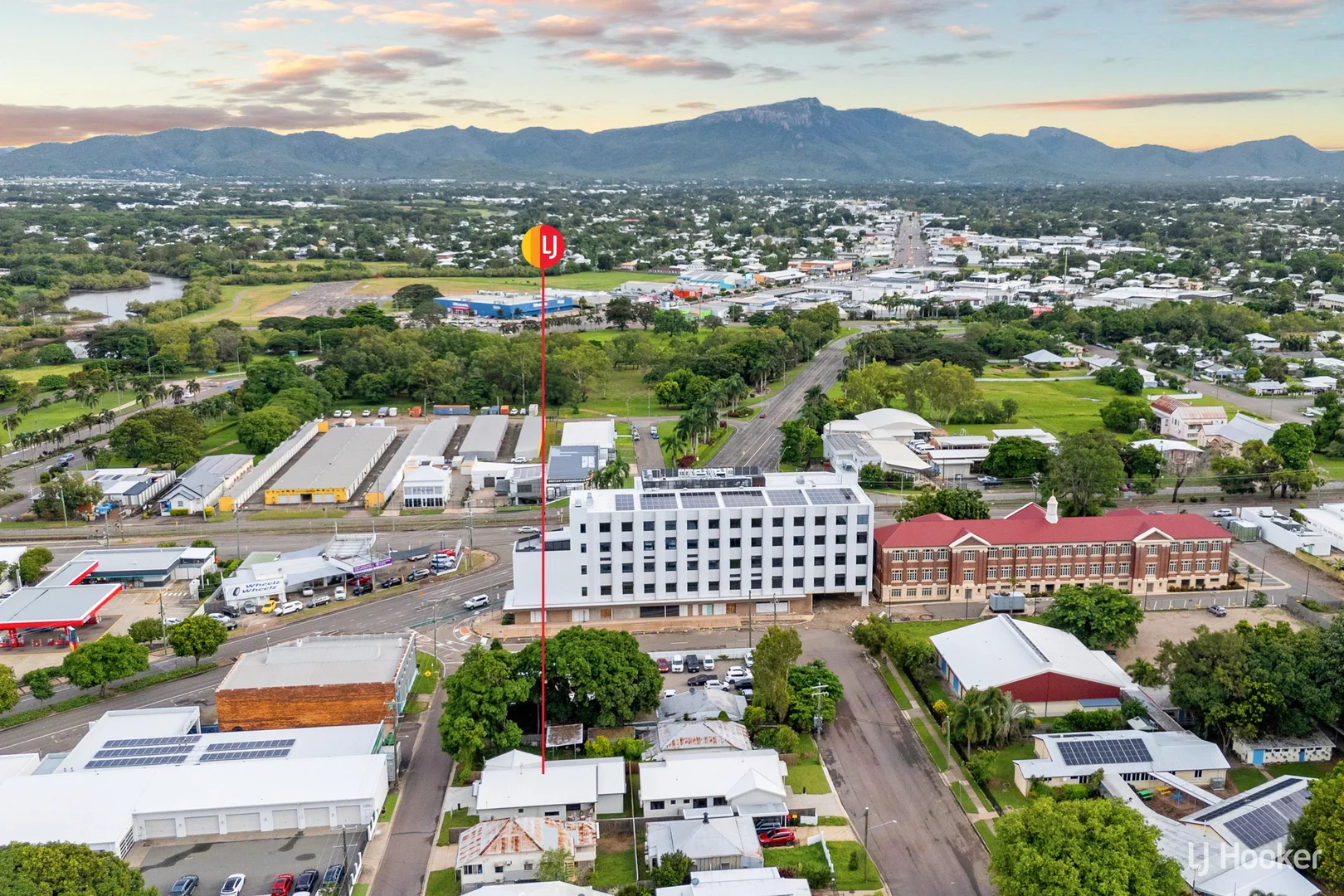 Additional image 23 of 4 Greenslade Street, West End QLD 4810