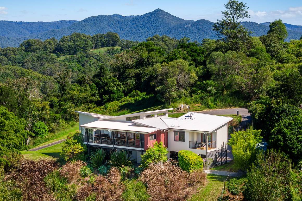 Picture of 9 Highlander Court, CLEAR MOUNTAIN QLD 4500