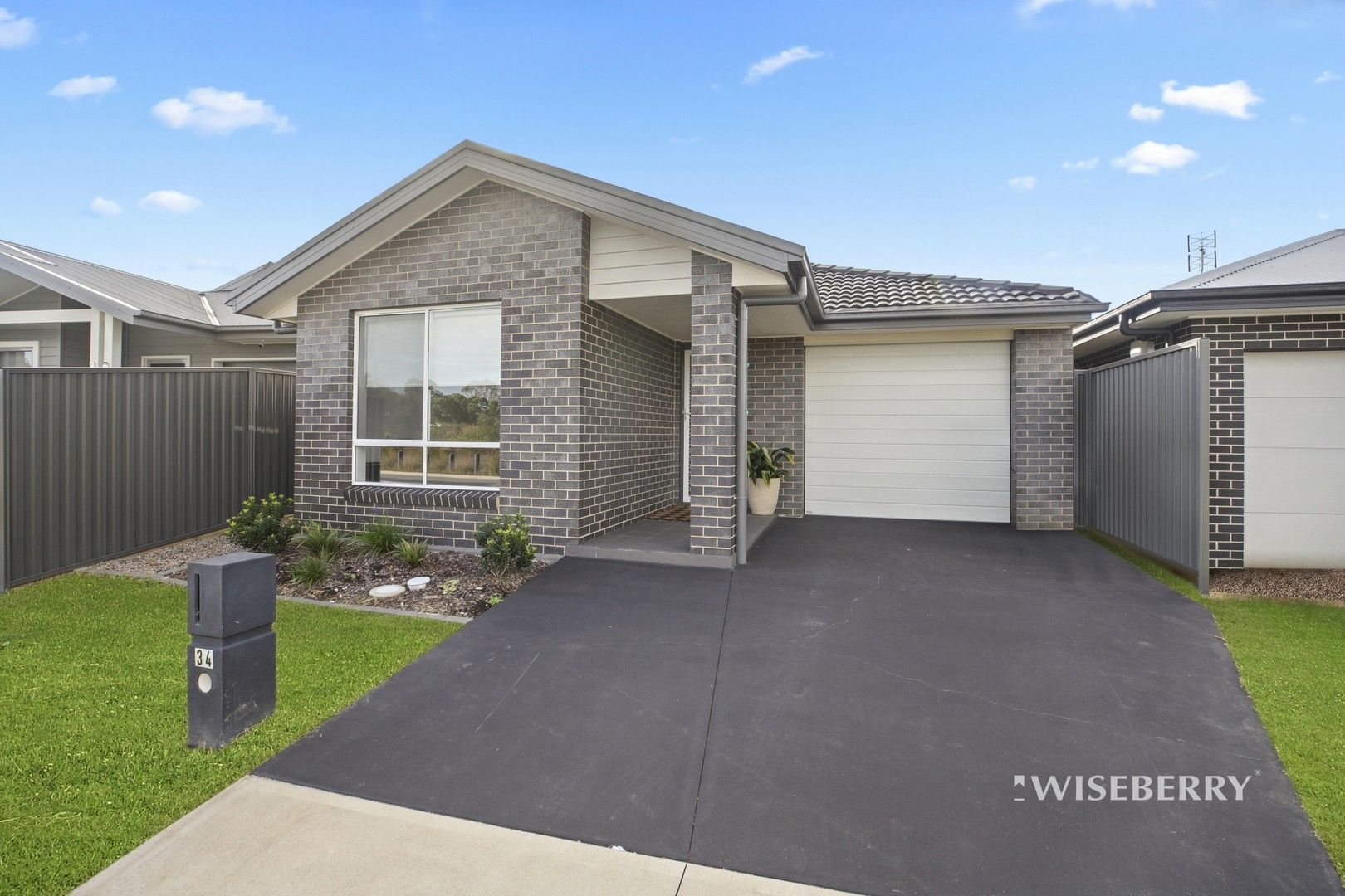 34 Cadogan Crescent, Woongarrah NSW 2259, Image 0