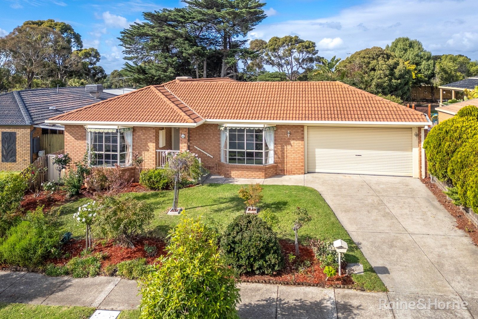 27 Woodstock Close, Sunbury VIC 3429, Image 0