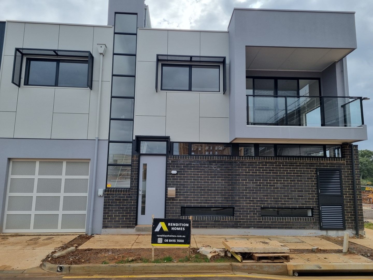 3 bedrooms House in 53 Village Parkway TONSLEY SA, 5042