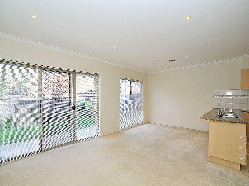 14 Madison Boulevard, Mitcham VIC 3132, Image 2