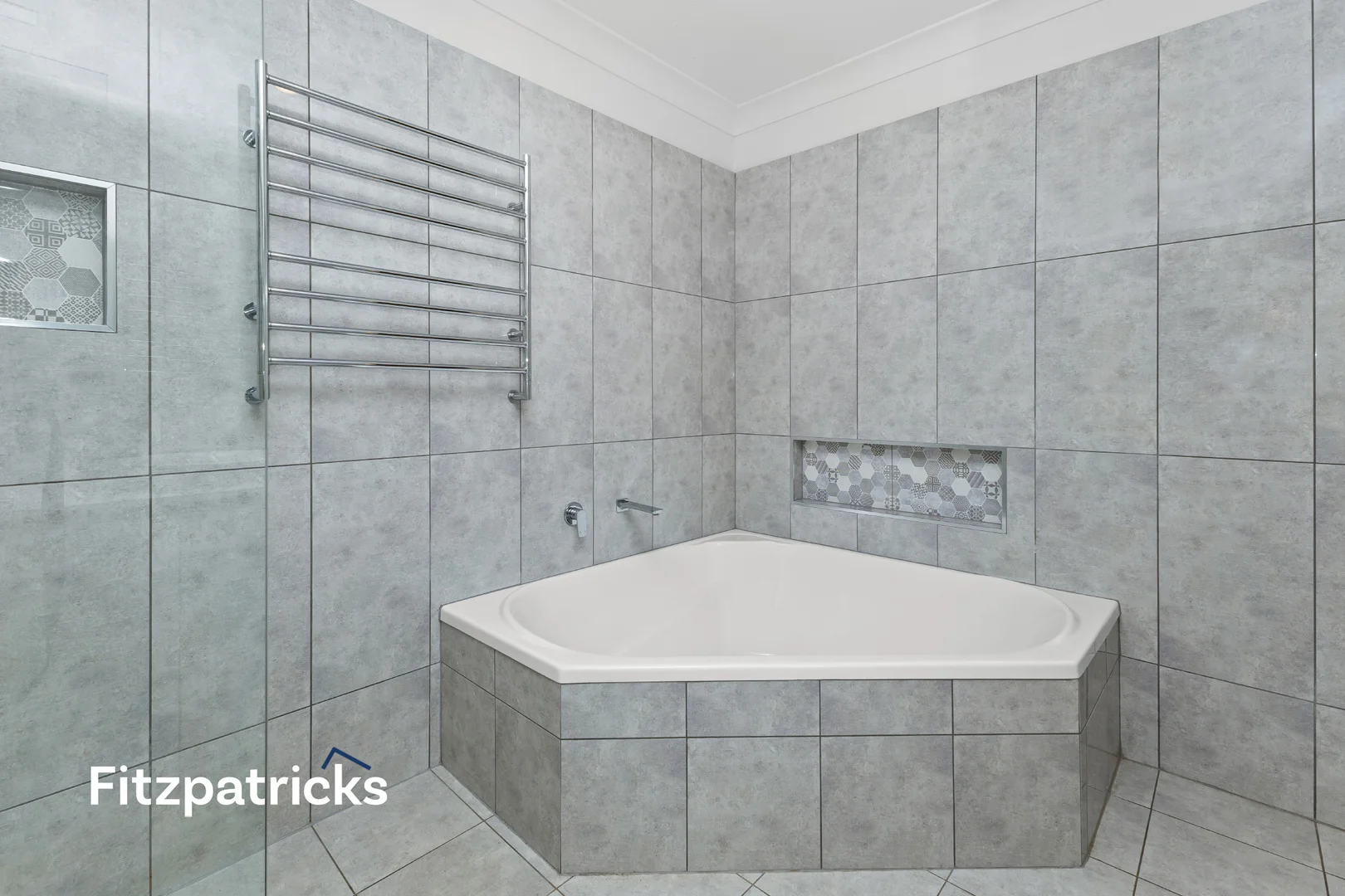 Additional image 11 of 7 Ellwood Close, Bourkelands NSW 2650