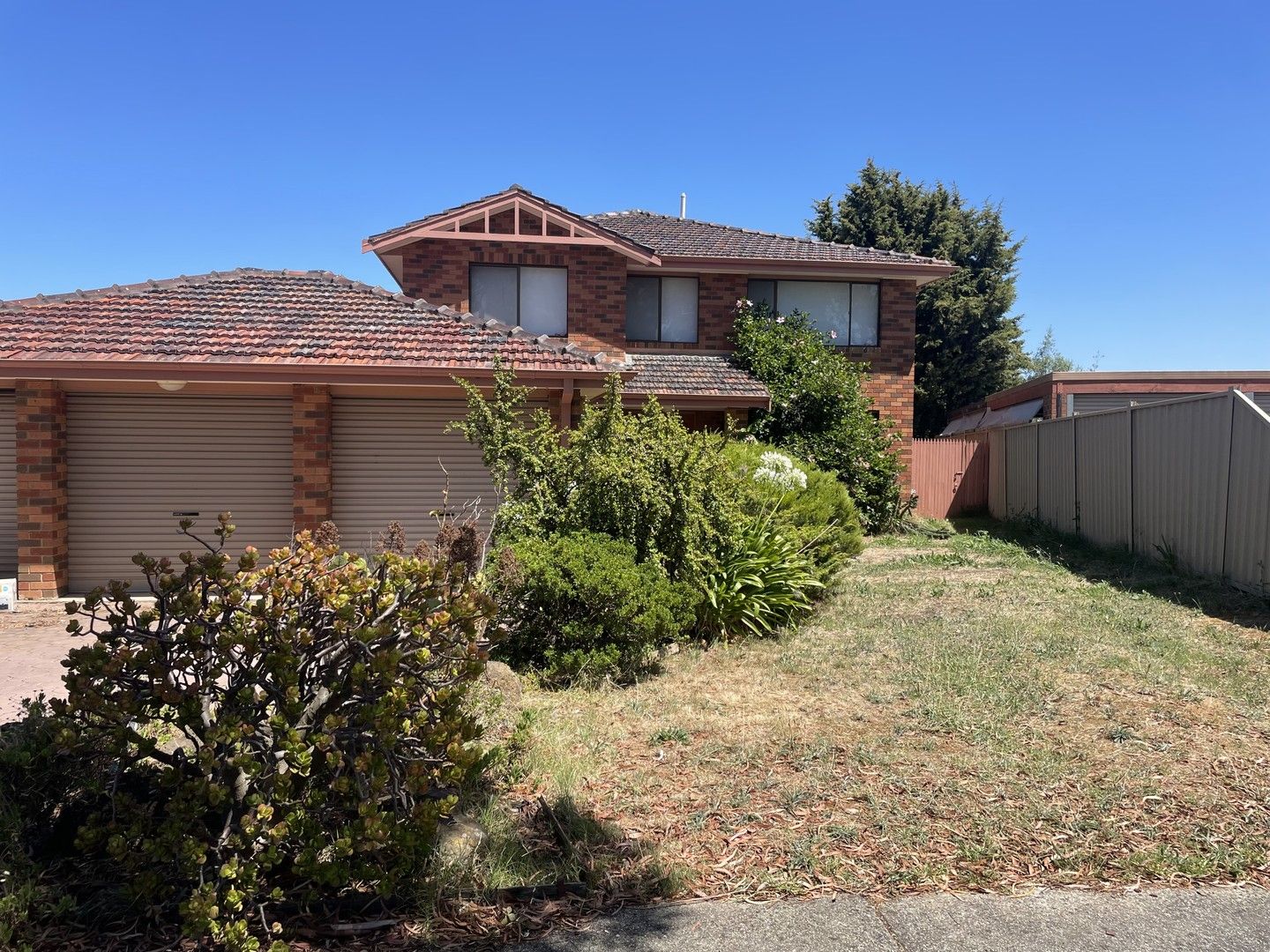 4 Senior Close, Mill Park VIC 3082 House For Rent 600 Domain