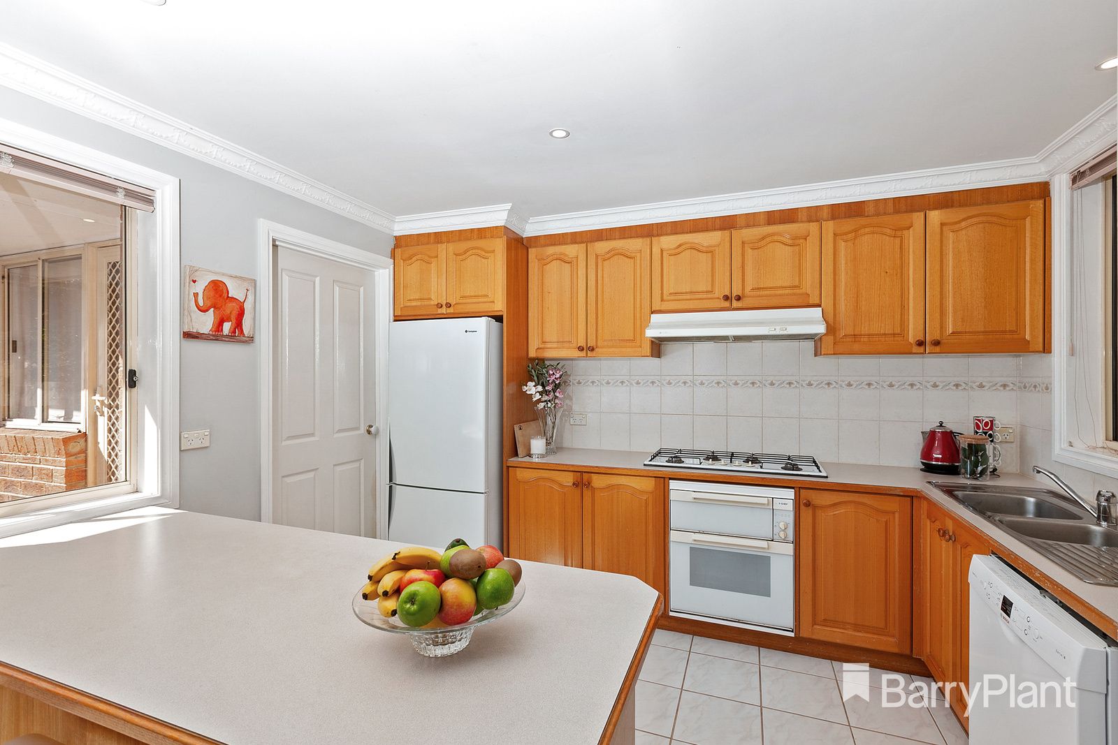 2/19 Juniper Avenue, Glen Waverley VIC 3150, Image 2