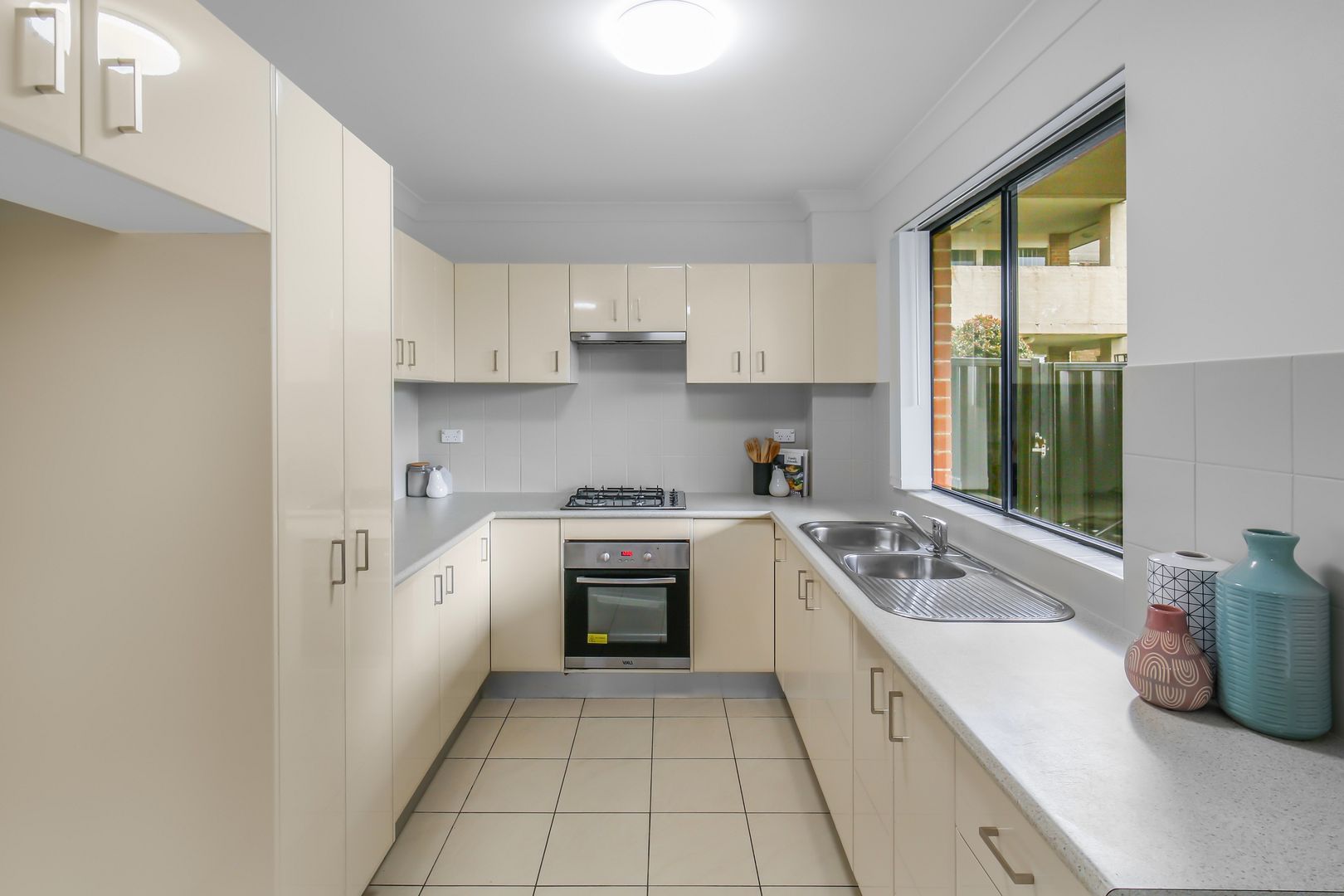 1/12 Range Road, North Gosford NSW 2250, Image 2