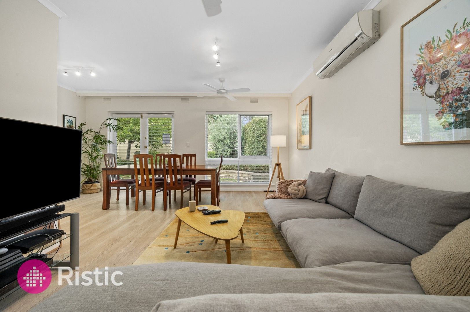 4 bedrooms House in 18 Willa Avenue VIEWBANK VIC, 3084